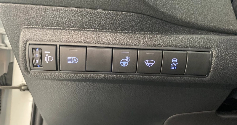 Suzuki Swace cena 123590 przebieg: 10, rok produkcji 2022 z Łapy małe 211